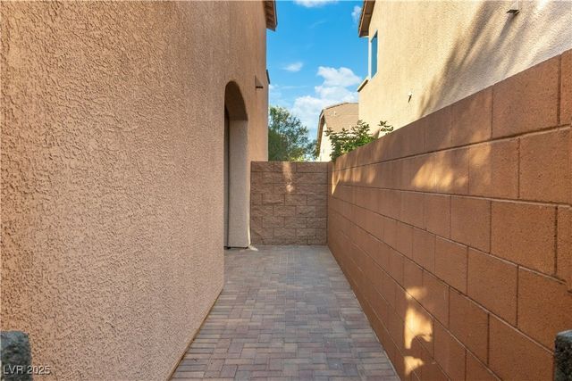 7342 Brisbane Hills Street, Las Vegas, NV 89166