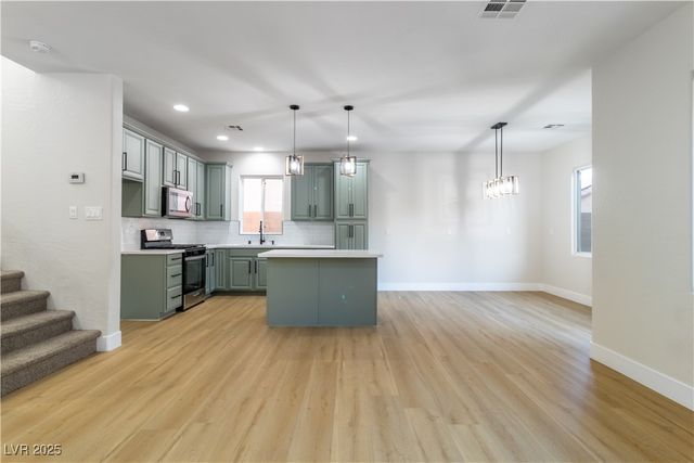 7342 Brisbane Hills Street, Las Vegas, NV 89166