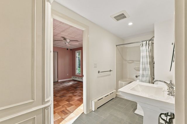 14 Crooked River Rd, Wareham, MA 02571