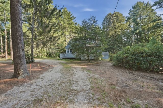 14 Crooked River Rd, Wareham, MA 02571