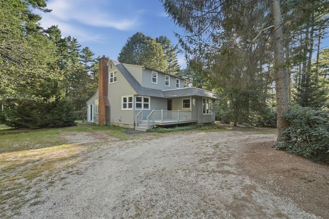 14 Crooked River Rd, Wareham, MA 02571