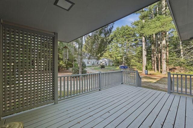 14 Crooked River Rd, Wareham, MA 02571