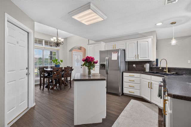 100 Radecke Road, Krum, TX 76249
