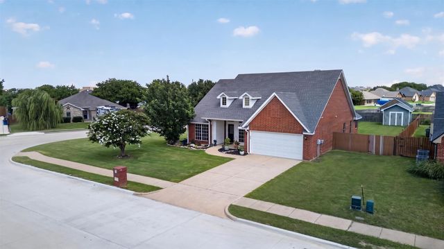100 Radecke Road, Krum, TX 76249