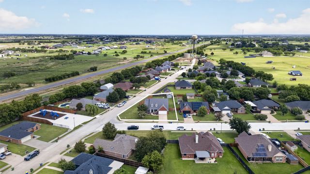 100 Radecke Road, Krum, TX 76249