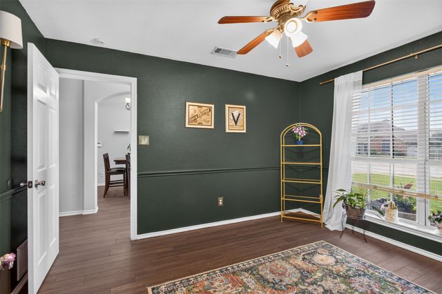 100 Radecke Road, Krum, TX 76249