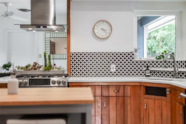 1618 Waterston Ave, Austin, TX 78703