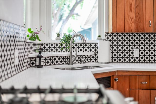 1618 Waterston Ave, Austin, TX 78703