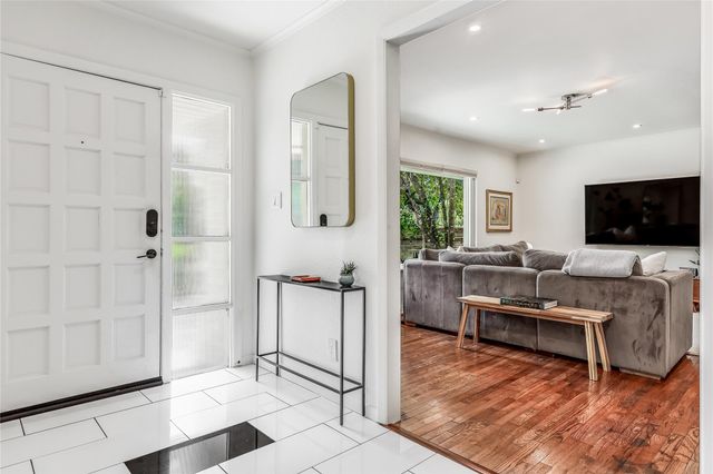 1618 Waterston Ave, Austin, TX 78703