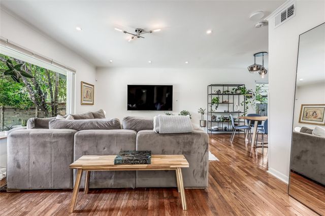 1618 Waterston Ave, Austin, TX 78703