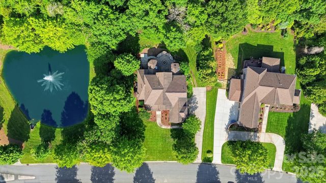 2016 Autumn Blossom Lane, Waxhaw, NC 28173