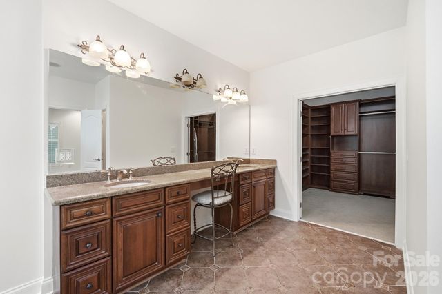 2016 Autumn Blossom Lane, Waxhaw, NC 28173