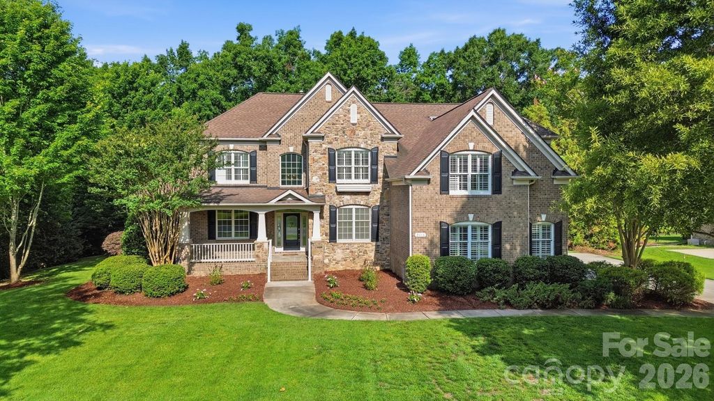 2016 Autumn Blossom Lane, Waxhaw, NC 28173