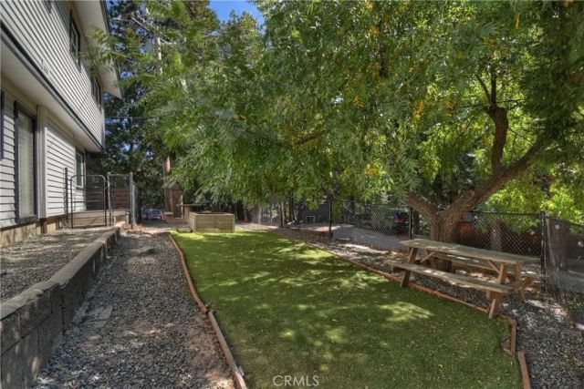 24150 Zell Court, Crestline, CA 92325
