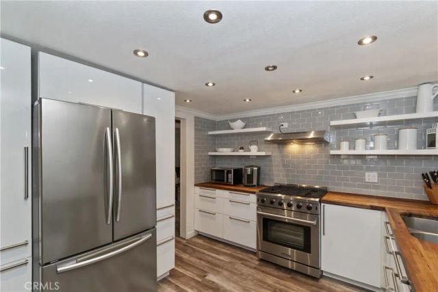 24150 Zell Court, Crestline, CA 92325