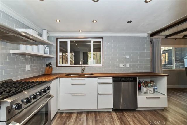 24150 Zell Court, Crestline, CA 92325