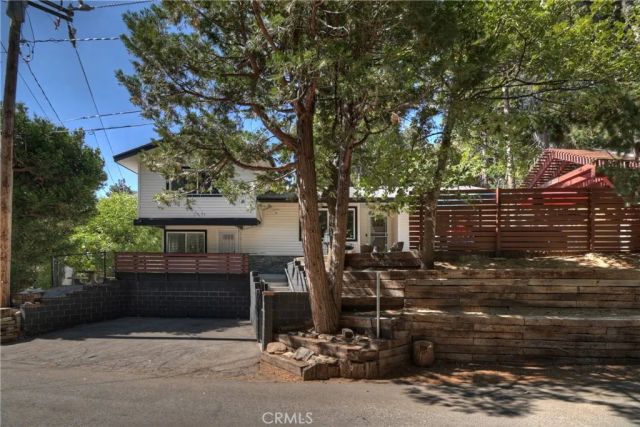 24150 Zell Court, Crestline, CA 92325