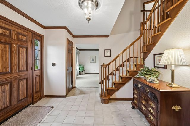 255 Luke Court, Westerville, OH 43081