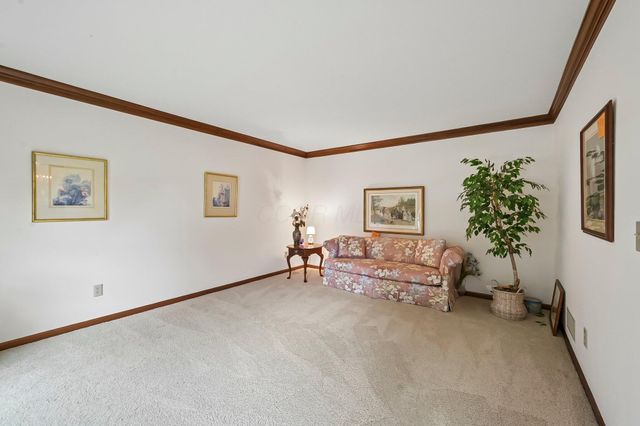 255 Luke Court, Westerville, OH 43081