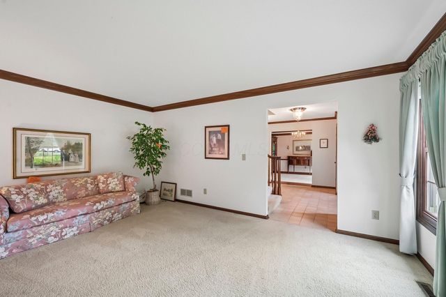 255 Luke Court, Westerville, OH 43081