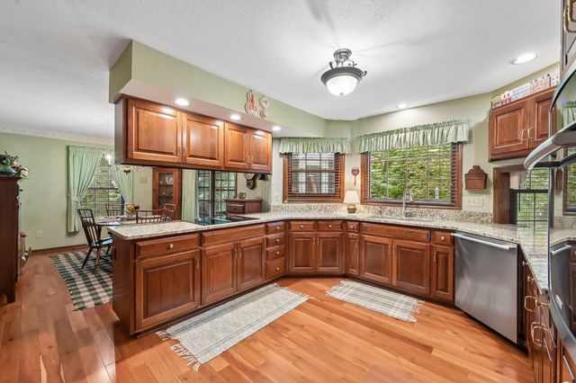 255 Luke Court, Westerville, OH 43081