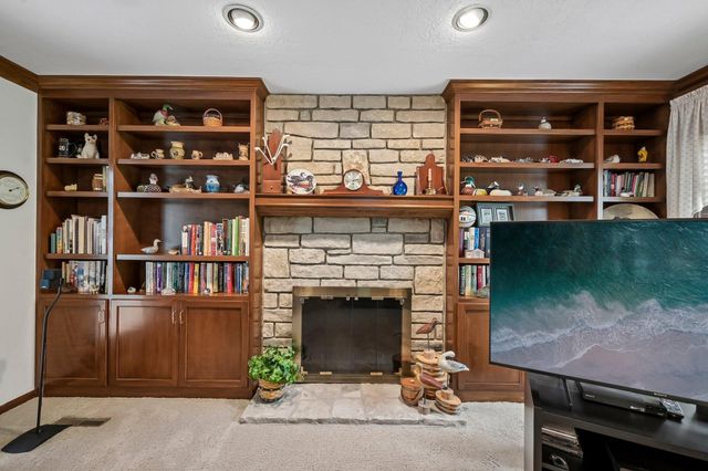 255 Luke Court, Westerville, OH 43081