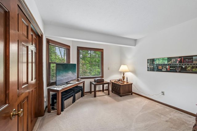 255 Luke Court, Westerville, OH 43081