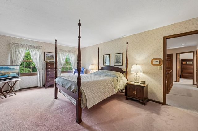 255 Luke Court, Westerville, OH 43081
