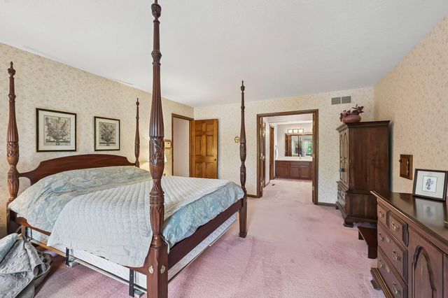 255 Luke Court, Westerville, OH 43081