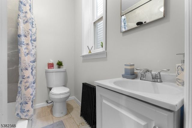 133 Hopkins Ave 5, Jersey City, NJ 07306