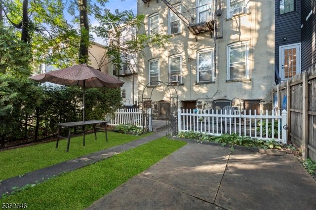 133 Hopkins Ave 5, Jersey City, NJ 07306