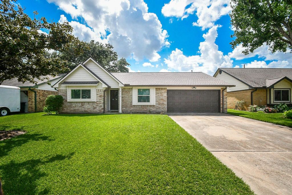 2113 Georgetown Street, Katy, TX 77493