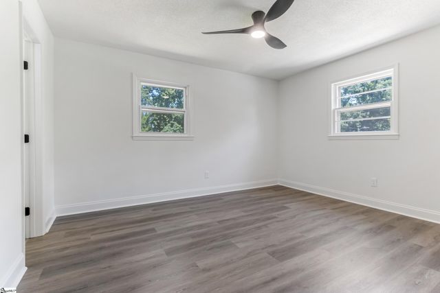 402 Woodley Road, Spartanburg, SC 29306
