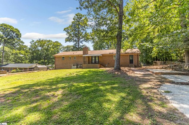 402 Woodley Road, Spartanburg, SC 29306