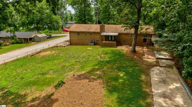 402 Woodley Road, Spartanburg, SC 29306