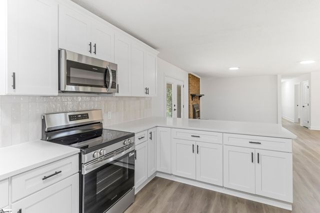 402 Woodley Road, Spartanburg, SC 29306