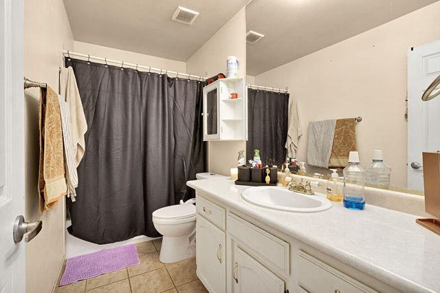 5093 W Los Altos, Fresno, CA 93722