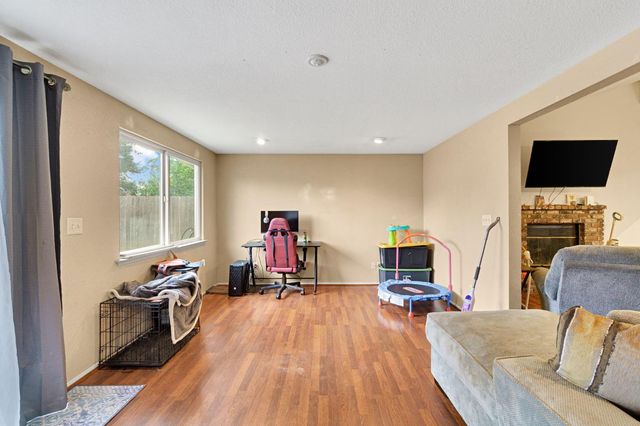 5093 W Los Altos, Fresno, CA 93722