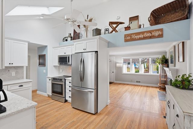 223 Edgewater Drive, Framingham, MA 01702