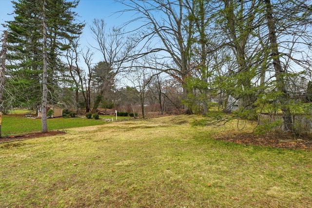 223 Edgewater Drive, Framingham, MA 01702