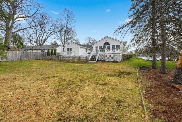 223 Edgewater Drive, Framingham, MA 01702