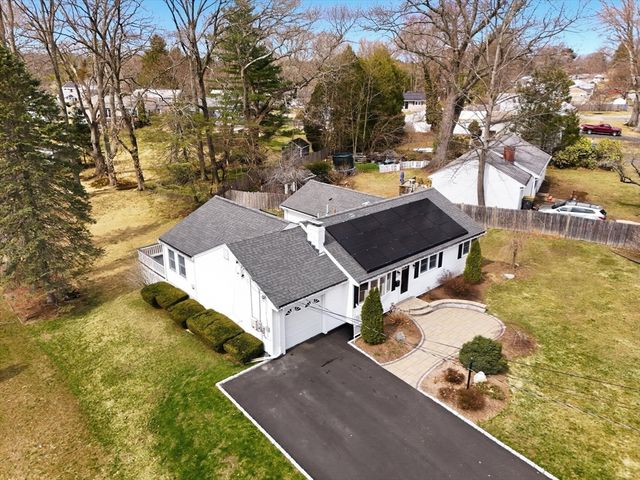 223 Edgewater Drive, Framingham, MA 01702