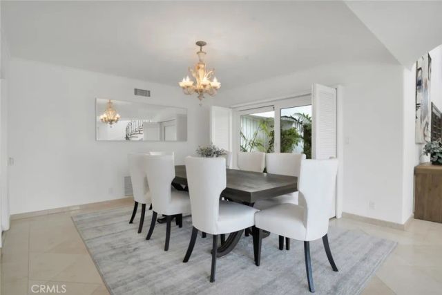 2906 Elvido Drive, Los Angeles, CA 90049
