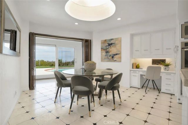 2906 Elvido Drive, Los Angeles, CA 90049