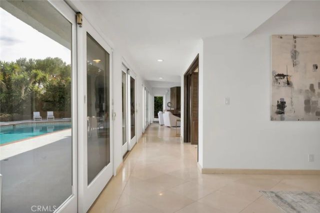 2906 Elvido Drive, Los Angeles, CA 90049