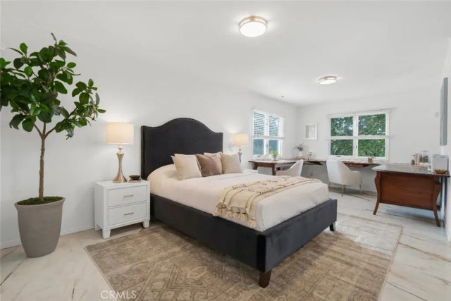 2906 Elvido Drive, Los Angeles, CA 90049
