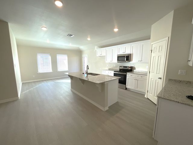 1345 Bajada St, Midland, TX 79705