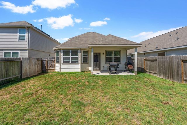 2221 Raider Drive, Conroe, TX 77301