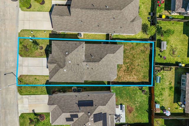 2221 Raider Drive, Conroe, TX 77301