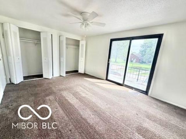 954 Greenwood W, Greenwood, IN 46142